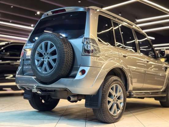 MITSUBISHI-PAJERO TR4-2.0 4X2 16V 140CV FLEX 4P AUTOMÁTICO MITSUBISHI-PAJERO TR4-2014