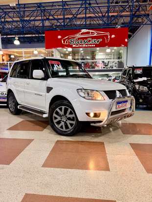 MITSUBISHI-PAJERO TR4-2.0 4X2 16V 140CV FLEX 4P AUTOMÁTICO MITSUBISHI-PAJERO TR4-2014