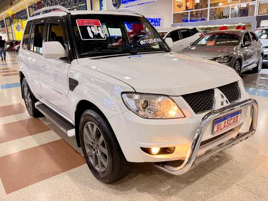 MITSUBISHI-PAJERO TR4-2.0 4X2 16V 140CV FLEX 4P AUTOMÁTICO MITSUBISHI-PAJERO TR4-2014