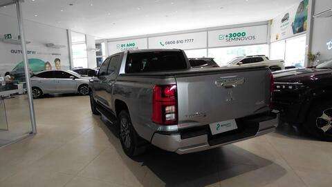 MITSUBISHI-TRITON-2.4 BITURBO DIESEL CD HPE-S 4X4 AUTOMÁTICO MITSUBISHI-TRITON-2025