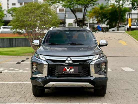 MITSUBISHI-TRITON-2024