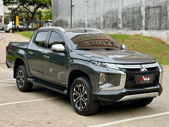 MITSUBISHI-TRITON-2024
