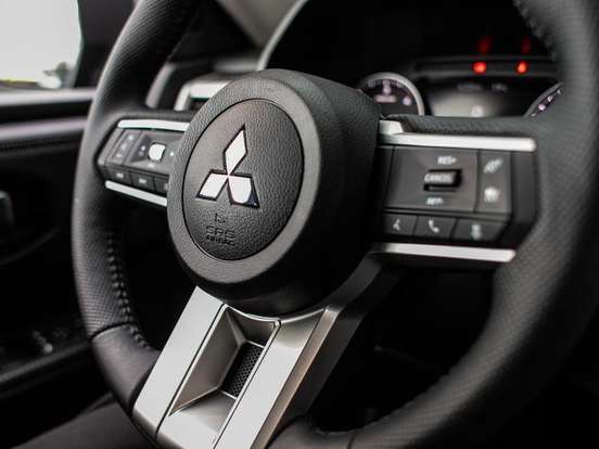 MITSUBISHI-TRITON-2.4 BITURBO DIESEL CD HPE-S 4X4 AUTOMÁTICO MITSUBISHI-TRITON-2026