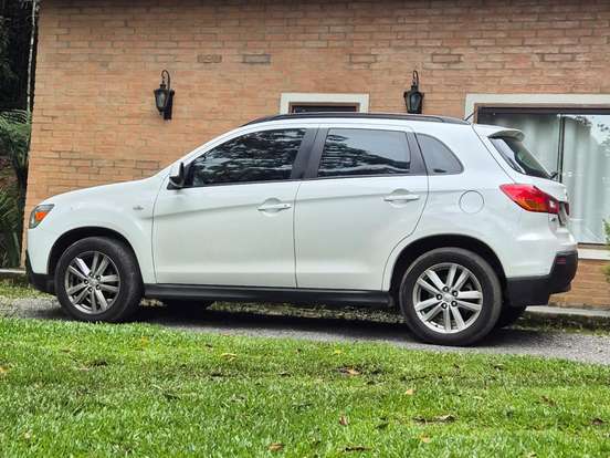 MITSUBISHI-ASX-2.0 4X2 16V GASOLINA 4P AUTOMÁTICO MITSUBISHI-ASX-2012