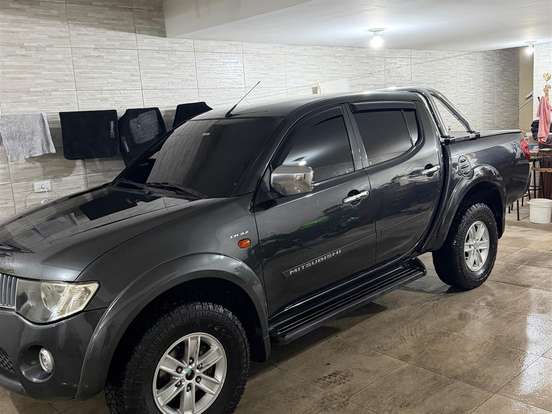 MITSUBISHI-L200 TRITON-3.2 HPE 4X4 CD 16V TURBO INTERCOOLER DIESEL 4P MANUAL MITSUBISHI-L200 TRITON-2009