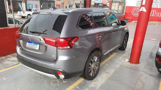 MITSUBISHI-OUTLANDER-2016