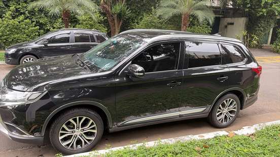 MITSUBISHI-OUTLANDER-2018