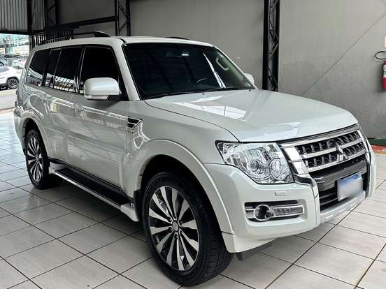 MITSUBISHI-PAJERO-3.2 HPE 4X4 7 LUGARES 16V TURBO INTERCOOLER DIESEL 4P AUTOMÁTICO MITSUBISHI-PAJERO-2018