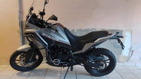 MOTO MORINI X-CAPE 