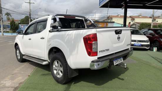 NISSAN-FRONTIER-2.3 16V TURBO DIESEL LE CD 4X4 AUTOMÁTICO NISSAN-FRONTIER-2018