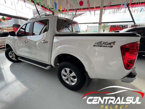 NISSAN-FRONTIER-2.3 16V TURBO DIESEL LE CD 4X4 AUTOMÁTICO NISSAN-FRONTIER-2017