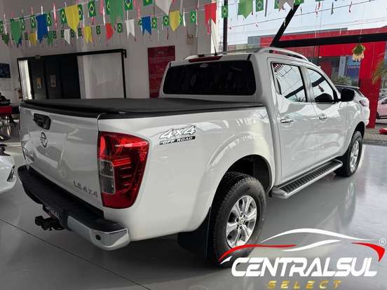NISSAN-FRONTIER-2.3 16V TURBO DIESEL LE CD 4X4 AUTOMÁTICO NISSAN-FRONTIER-2017