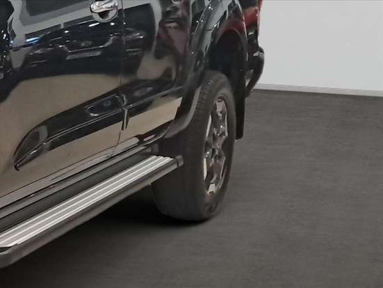 NISSAN-FRONTIER-2024