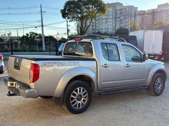 NISSAN-FRONTIER-2016
