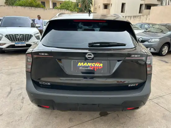 NISSAN-KICKS-2025