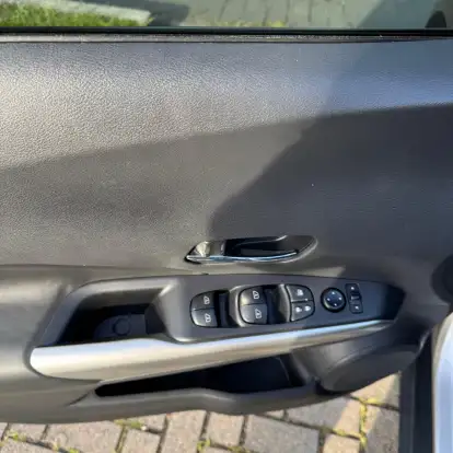 NISSAN-KICKS-2023