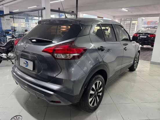 NISSAN-KICKS-2022