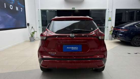 NISSAN-KICKS-2023