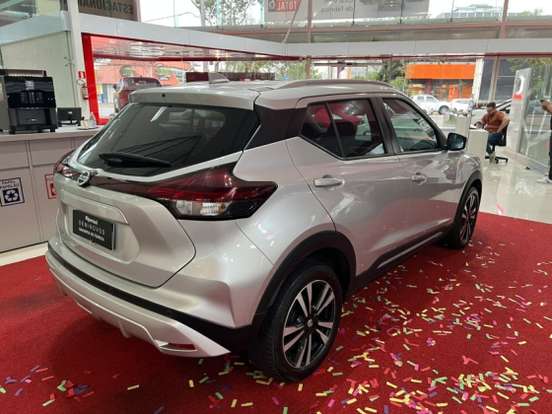 NISSAN-KICKS-2022