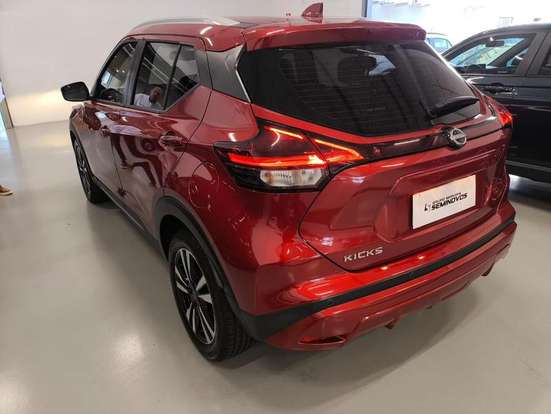NISSAN-KICKS-2024