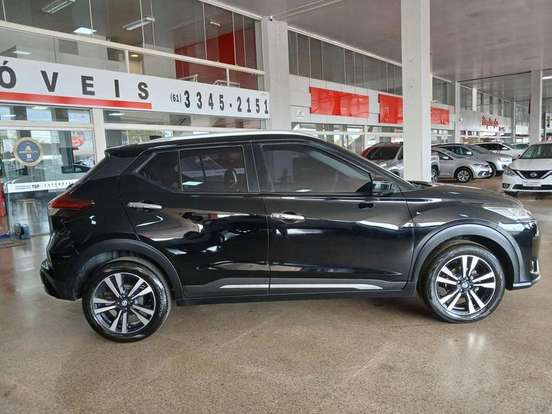 NISSAN-KICKS-2022
