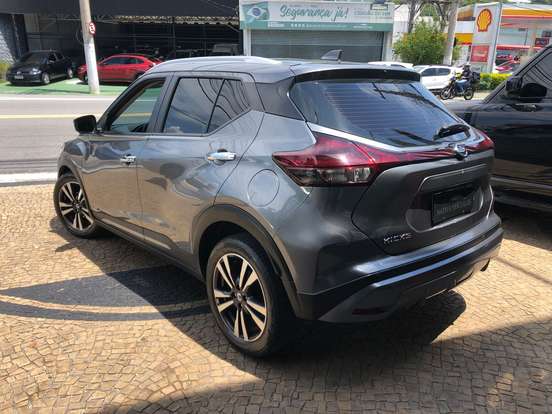 NISSAN-KICKS-2022
