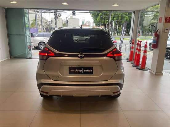 NISSAN-KICKS-2024