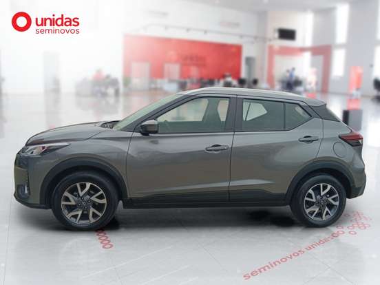 NISSAN-KICKS-2023