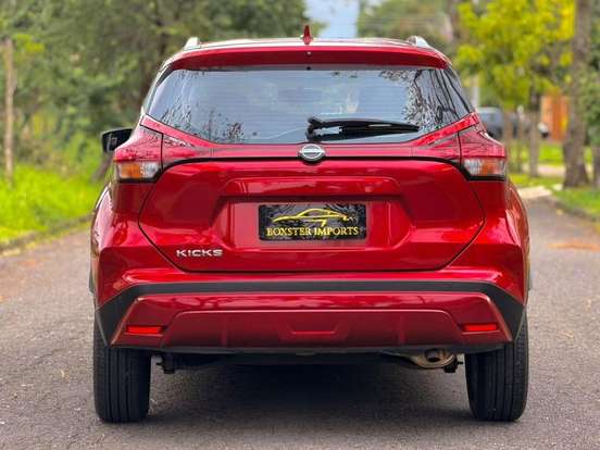 NISSAN-KICKS-2023