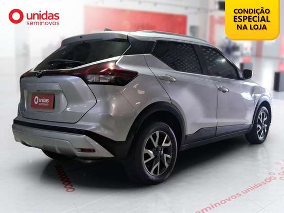 NISSAN-KICKS-2023