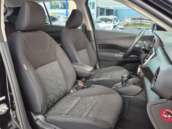 NISSAN-KICKS-2023
