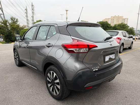 NISSAN-KICKS-2017