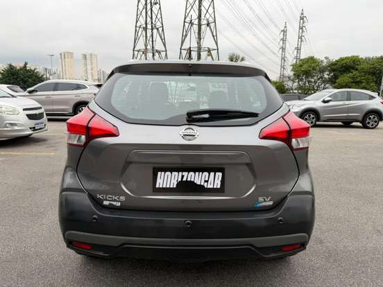 NISSAN-KICKS-2017