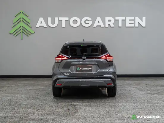 NISSAN-KICKS PLAY-2025