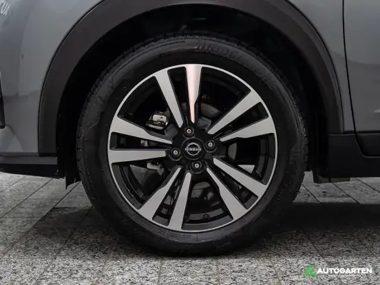 NISSAN-KICKS PLAY-2025