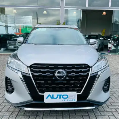 NISSAN-KICKS PLAY-2025