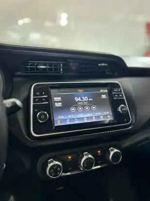 NISSAN-KICKS PLAY-2025