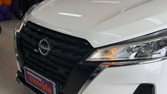 NISSAN-KICKS PLAY-2025