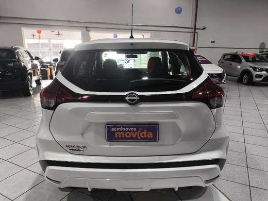 NISSAN-KICKS PLAY-2025