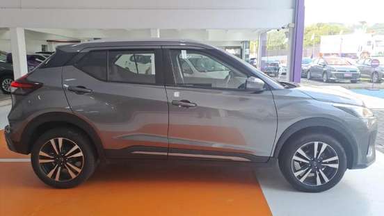 NISSAN-KICKS PLAY-2025