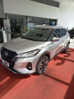 NISSAN-KICKS PLAY-2025