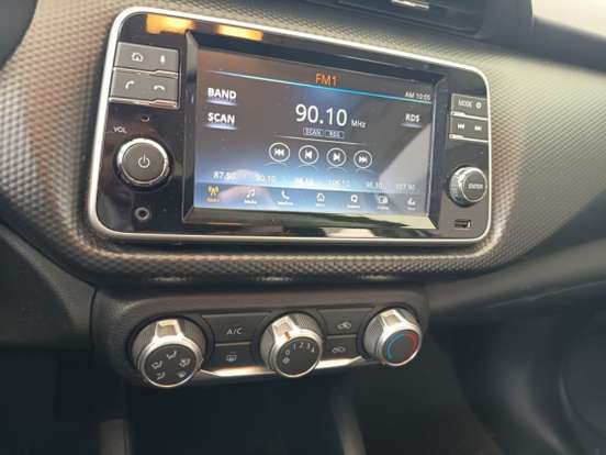 NISSAN-KICKS PLAY-2025