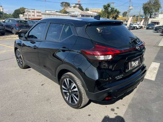 NISSAN-KICKS PLAY-2025
