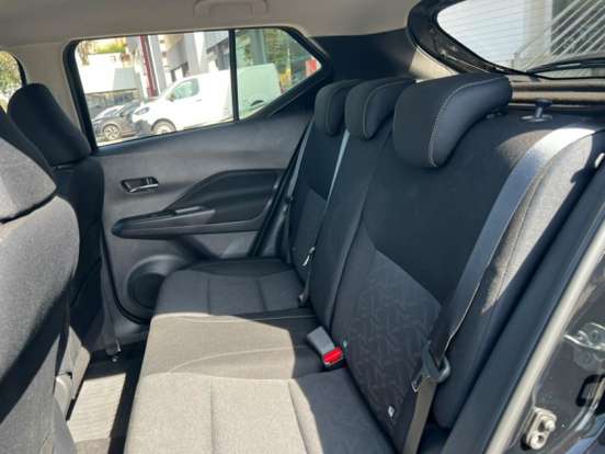 NISSAN-KICKS PLAY-2025