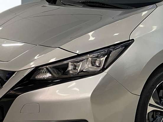NISSAN-LEAF-2022
