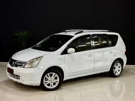 NISSAN-LIVINA-2013