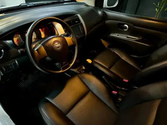 NISSAN-LIVINA-1.6 S 16V FLEX 4P MANUAL NISSAN-LIVINA-2013