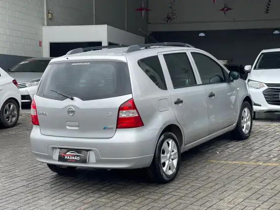 NISSAN-LIVINA-1.6 S 16V FLEX 4P MANUAL NISSAN-LIVINA-2011
