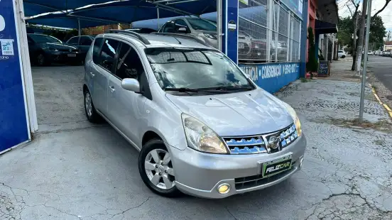 NISSAN-LIVINA-2011