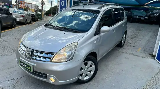 NISSAN-LIVINA-1.8 SL 16V FLEX 4P AUTOMÁTICO NISSAN-LIVINA-2011